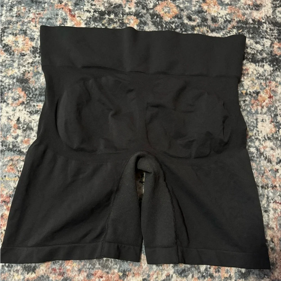 Cacique The Slimmer Short Black Size 22/24 - Picture 3 of 3